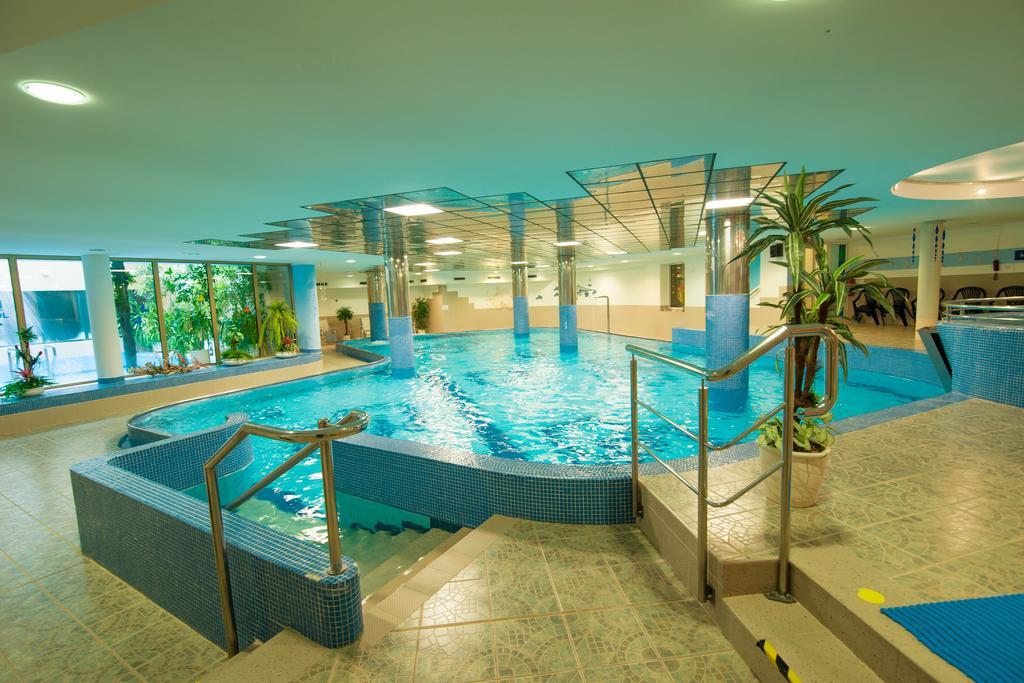 Sport-V-Hotel Hrotovice Bagian luar foto