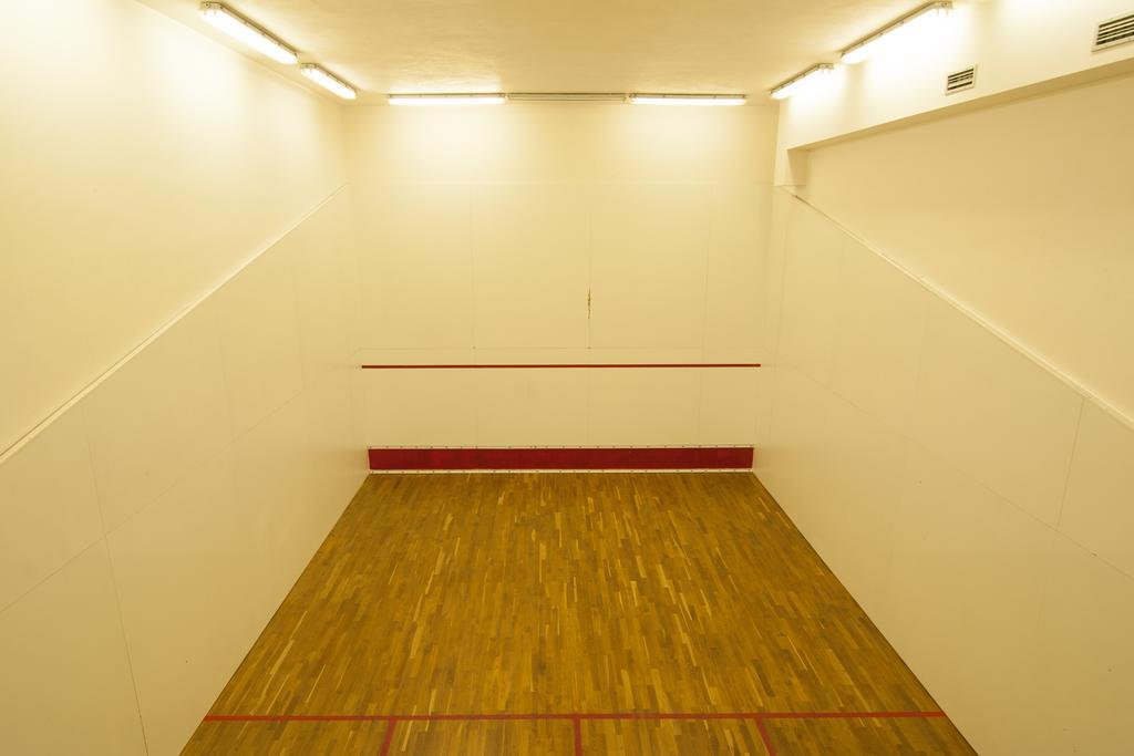 Sport-V-Hotel Hrotovice Bagian luar foto