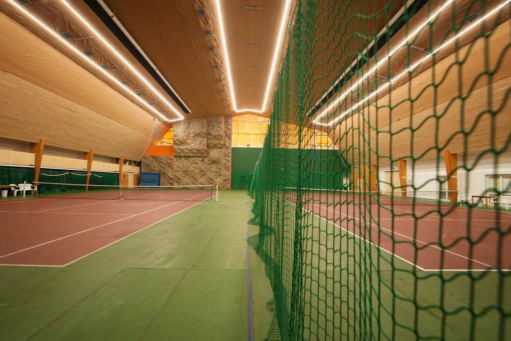 Sport-V-Hotel Hrotovice Bagian luar foto
